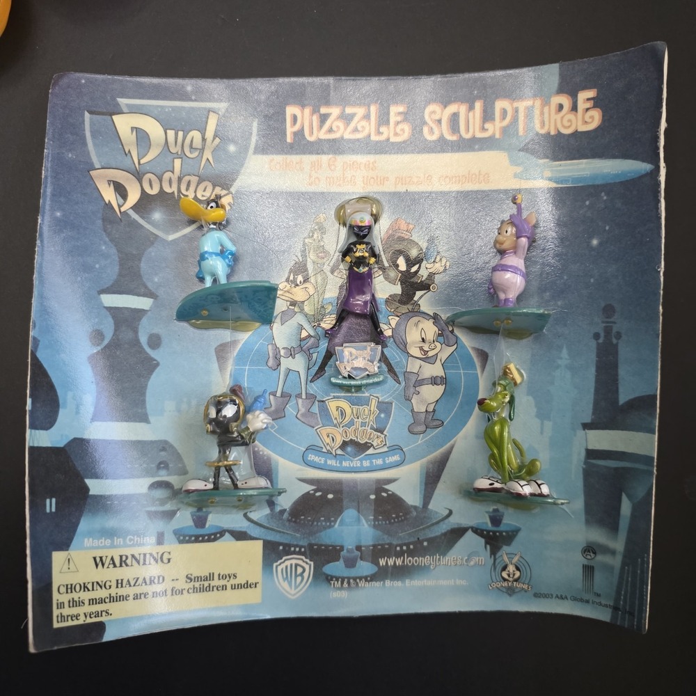 Duck Dodgers Display Cake Topper 3D Sculpture Gumball Machine Toy  2003 WB New